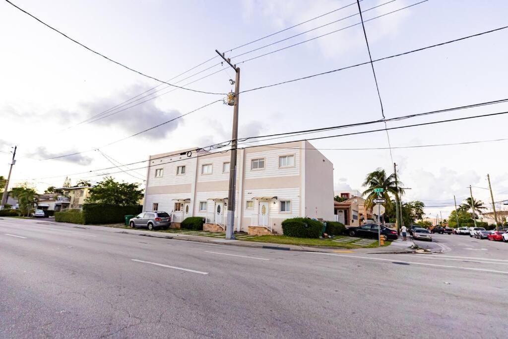 Comfortable 4Br Townhome At Calle 8 Miami Exteriér fotografie